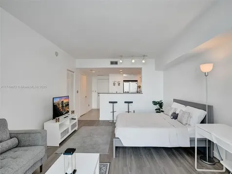 325 S Biscayne Boulevard Miami FL 33131