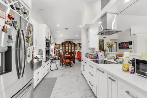 15902 SW 73rd Street Miami FL 33193