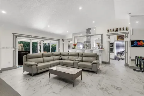 15902 SW 73rd Street Miami FL 33193