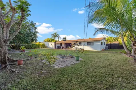 9220 SW 166th Terrace Palmetto Bay FL 33157