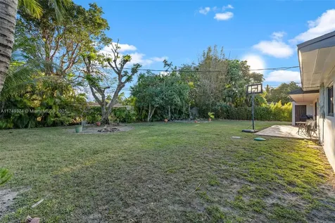 9220 SW 166th Terrace Palmetto Bay FL 33157