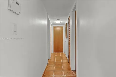 9220 SW 166th Terrace Palmetto Bay FL 33157