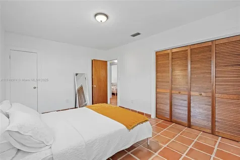 9220 SW 166th Terrace Palmetto Bay FL 33157