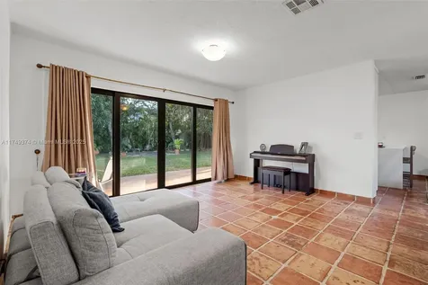 9220 SW 166th Terrace Palmetto Bay FL 33157