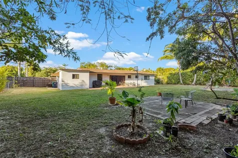 9220 SW 166th Terrace Palmetto Bay FL 33157