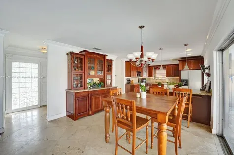 4819 Mckinley Street Hollywood FL 33021