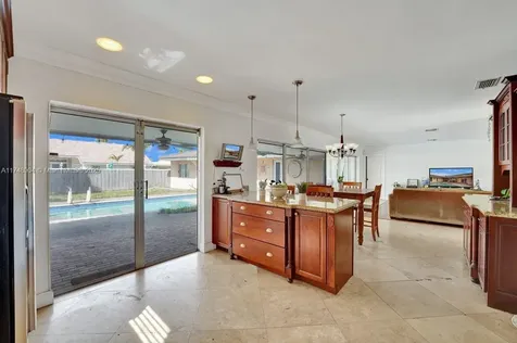 4819 Mckinley Street Hollywood FL 33021
