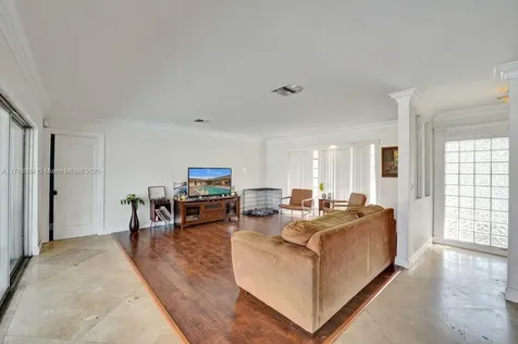 4819 Mckinley Street Hollywood FL 33021