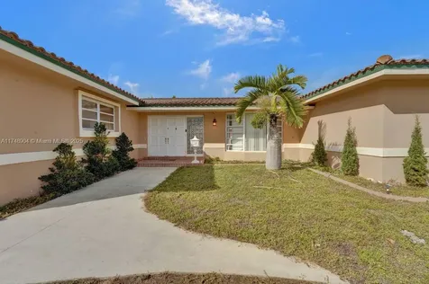 4819 Mckinley Street Hollywood FL 33021