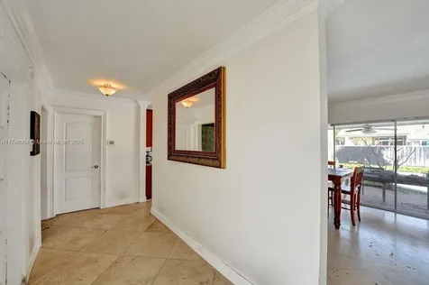 4819 Mckinley Street Hollywood FL 33021
