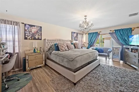 465 SW 198th Terrace Pembroke Pines FL 33029