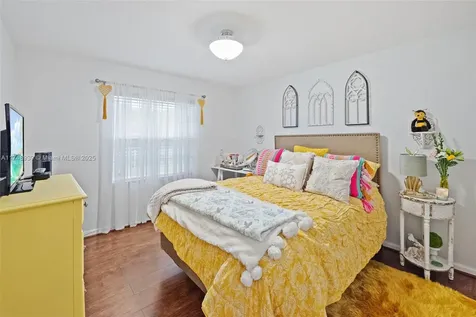 465 SW 198th Terrace Pembroke Pines FL 33029