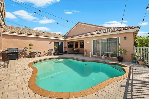 465 SW 198th Terrace Pembroke Pines FL 33029