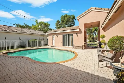 465 SW 198th Terrace Pembroke Pines FL 33029