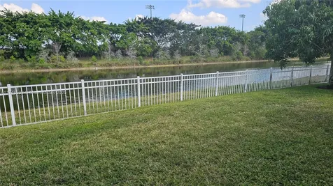 465 SW 198th Terrace Pembroke Pines FL 33029