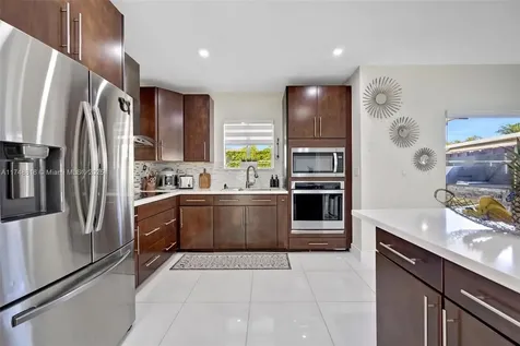 8851 SW 208th Terrace Cutler Bay FL 33189