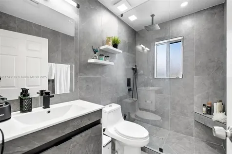 8851 SW 208th Terrace Cutler Bay FL 33189