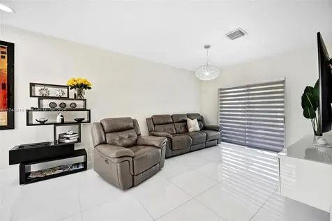 8851 SW 208th Terrace Cutler Bay FL 33189