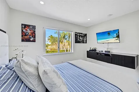 8851 SW 208th Terrace Cutler Bay FL 33189