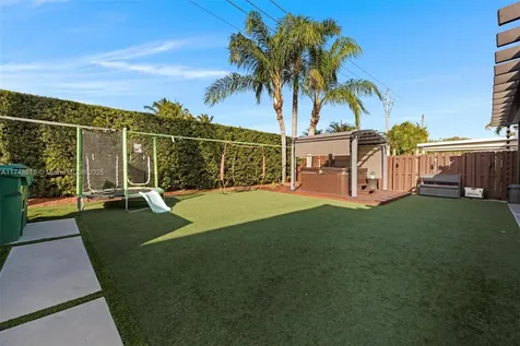 8851 SW 208th Terrace Cutler Bay FL 33189