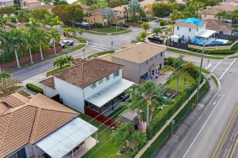 8851 SW 208th Terrace Cutler Bay FL 33189