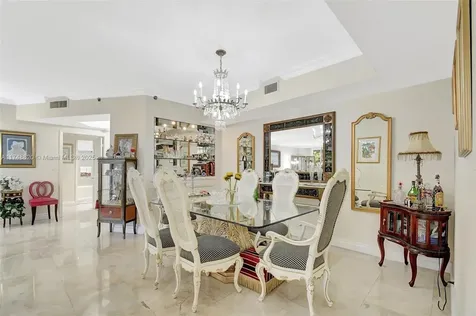 2000 Island Boulevard Aventura FL 33160
