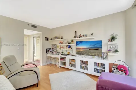 2000 Island Boulevard Aventura FL 33160