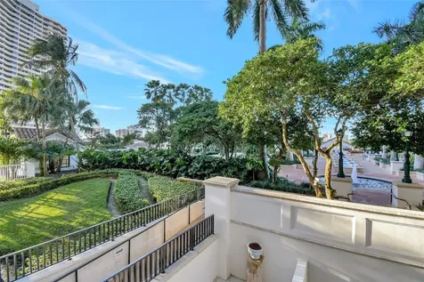 2000 Island Boulevard Aventura FL 33160