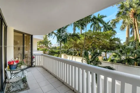 2000 Island Boulevard Aventura FL 33160