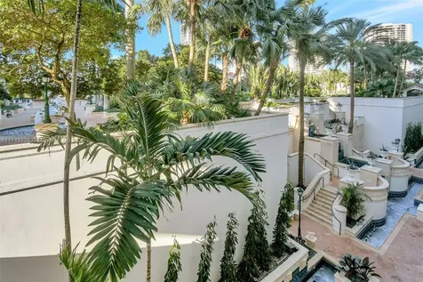 2000 Island Boulevard Aventura FL 33160