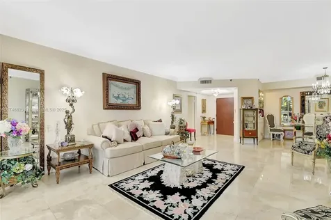 2000 Island Boulevard Aventura FL 33160
