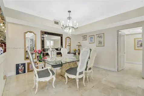 2000 Island Boulevard Aventura FL 33160
