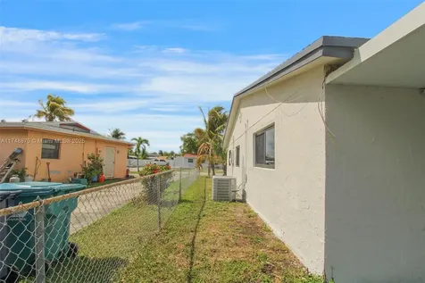 15305 SW 100th Court Miami FL 33157