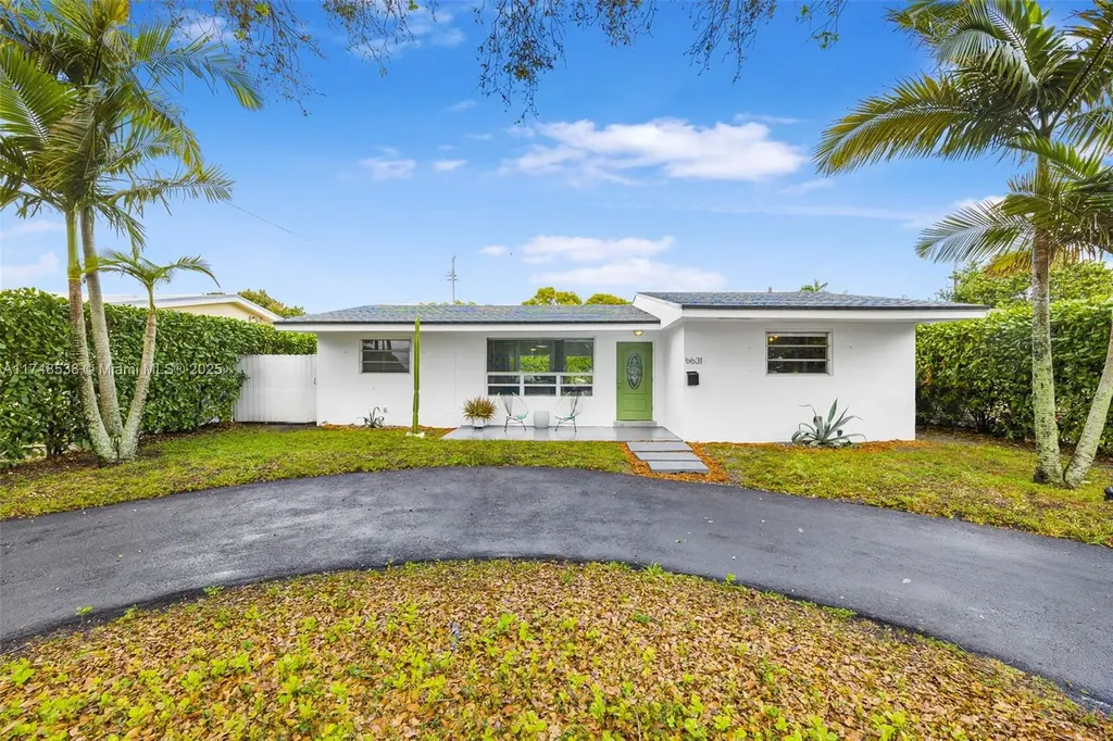 6631 Garfield Street Hollywood FL 33024