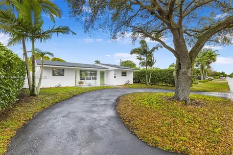 6631 Garfield Street Hollywood FL 33024