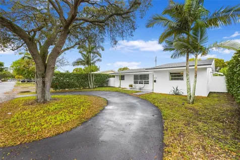 6631 Garfield Street Hollywood FL 33024