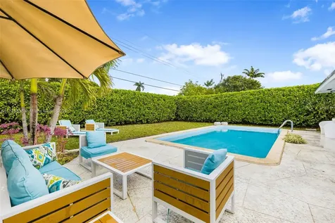 6631 Garfield Street Hollywood FL 33024