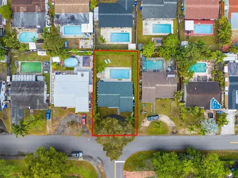 6631 Garfield Street Hollywood FL 33024