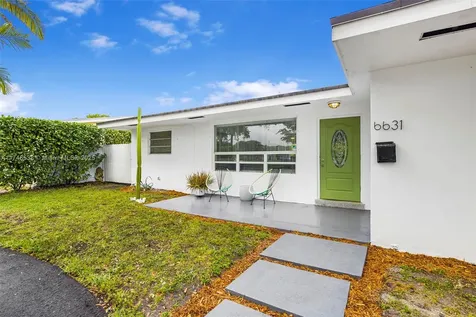 6631 Garfield Street Hollywood FL 33024