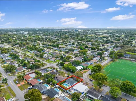 6631 Garfield Street Hollywood FL 33024