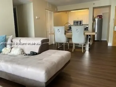 1200 Brickell Bay Drive Miami FL 33131