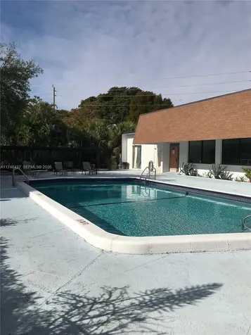 16950 W Dixie Highway A631 Highway North Miami Beach FL 33160