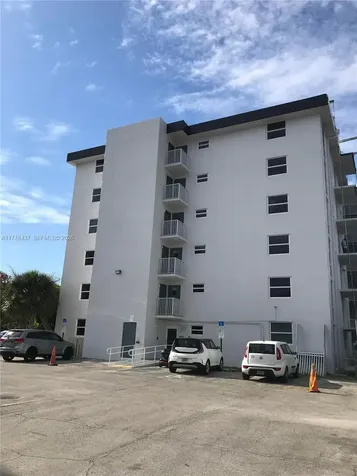 16950 W Dixie Highway A631 Highway North Miami Beach FL 33160