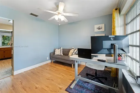 940 SW 52nd Avenue Plantation FL 33317