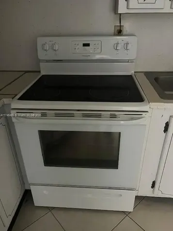 1662 Lincoln Court Miami Beach FL 33139