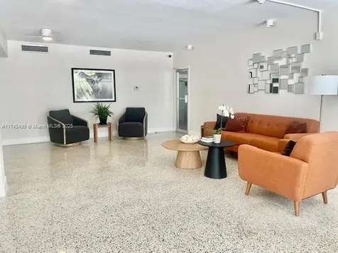1662 Lincoln Court Miami Beach FL 33139