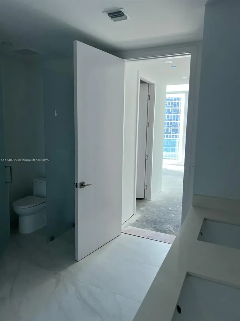 17550 Collins Avenue Sunny Isles Beach FL 33160
