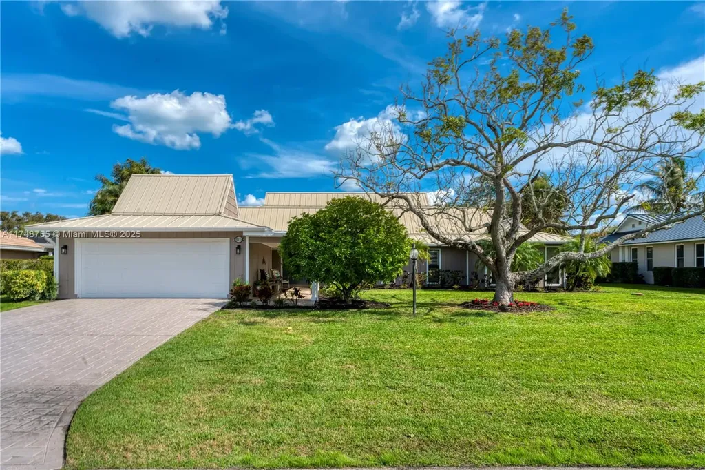 3333 SE Fairway E Stuart FL 34997