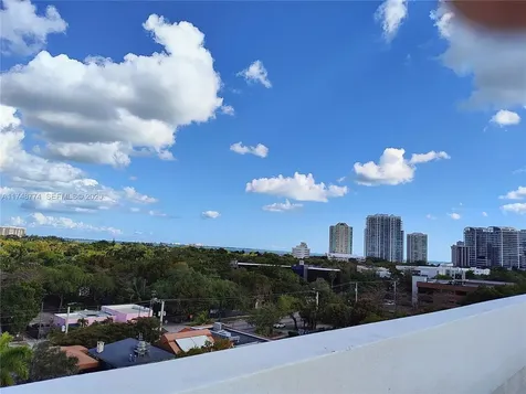 2740 SW 28th Terrace Miami FL 33133