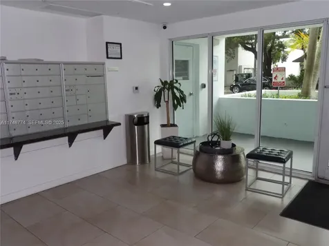 2740 SW 28th Terrace Miami FL 33133